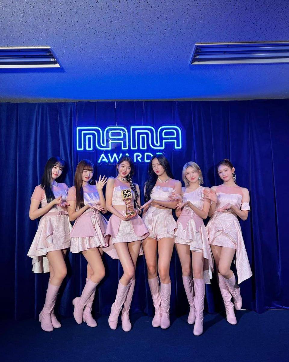 IVE (instagram.com/ivestarship)