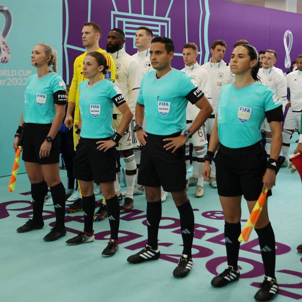 wasit yang mengawal laga Jerman vs Kosta Rika di Piala Dunia 2022 (instagram.com/fifawomensworldcup)