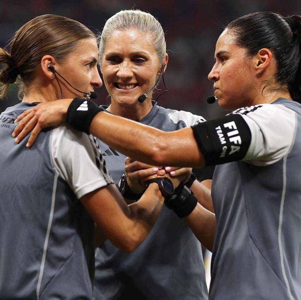 wasit perempuan di Piala Dunia 2022 (instagram.com/fifawomensworldcup)