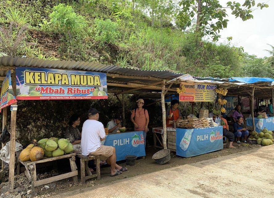 Pedagang dan UMKM Gua Maria Tritis | www.guamariatritis.com