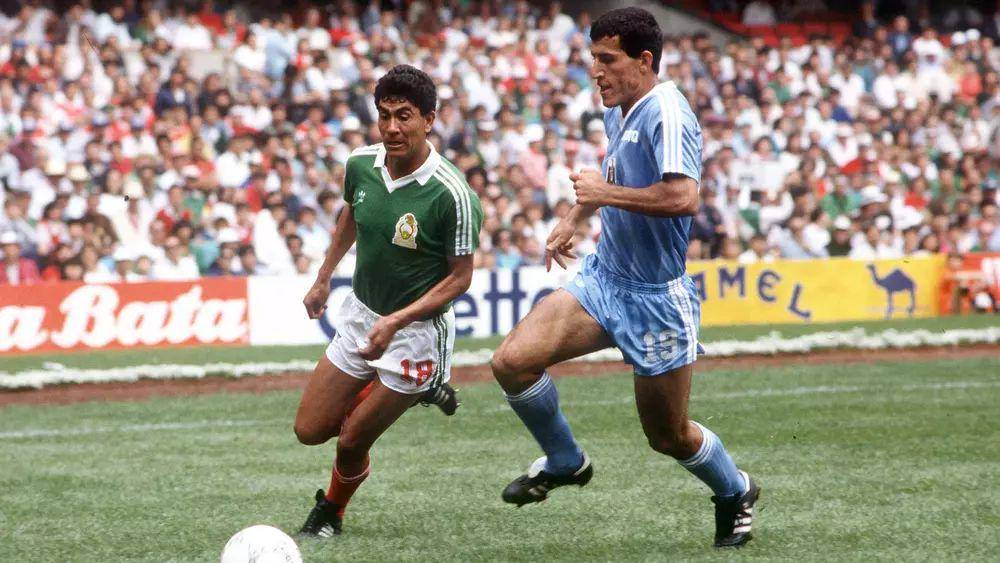 Irak melawan Meksiko di Piala Dunia 1986. (fifa.com)