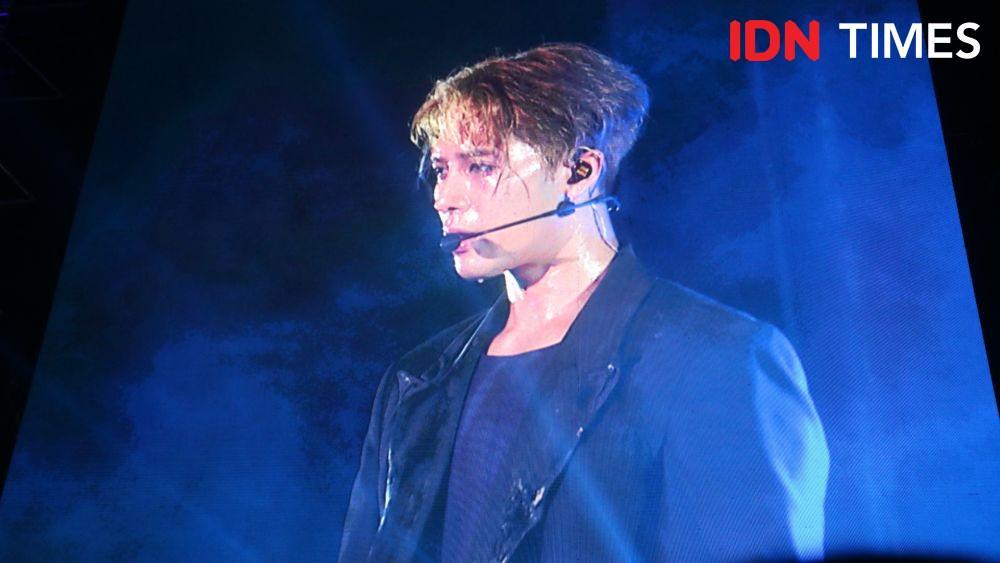 11 Potret Jackson Wang di Head in the Clouds: Penonton Jakarta 'Panas'