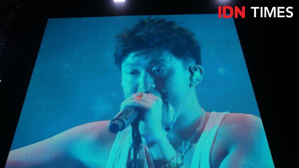 Rich Brian di Head in the Clouds, Minggu (4/11/2022) (IDN Times/Ines Sela Melia)