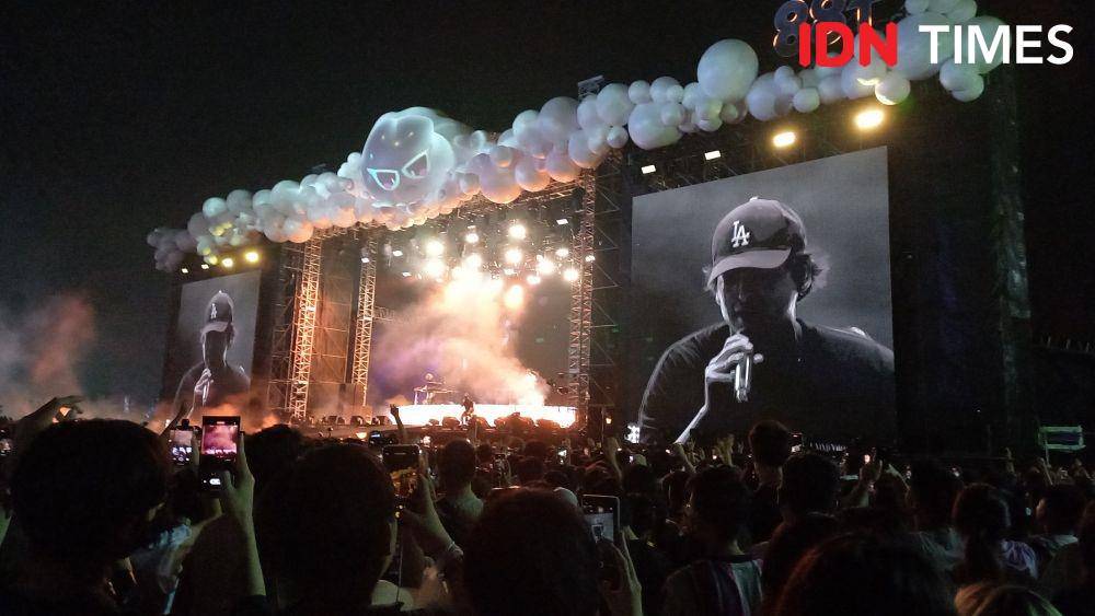 Joji di Head in the Clouds, Sabtu (3/12/2022) (IDN Times/Ines Sela Melia)