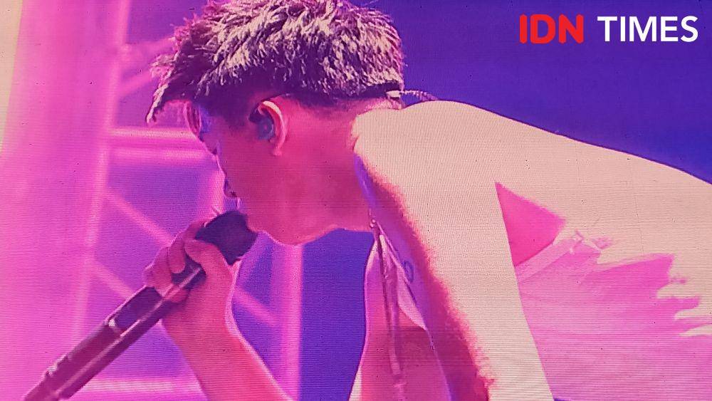 Rich Brian di Head in the Clouds, Minggu (4/11/2022) (IDN Times/Ines Sela Melia)