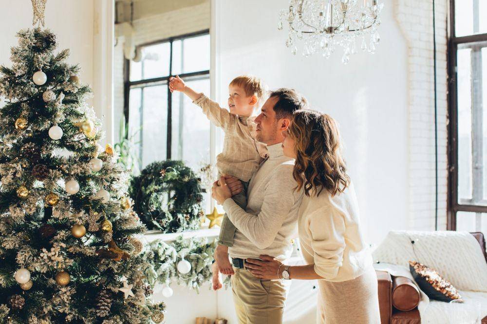 Ilustrasi makna pohon Natal (pexels.com/Elina Fairytale)
