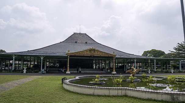 10 Potret Pura Mangkunegaran, Lokasi Ngunduh Mantu Kaesang-Erina