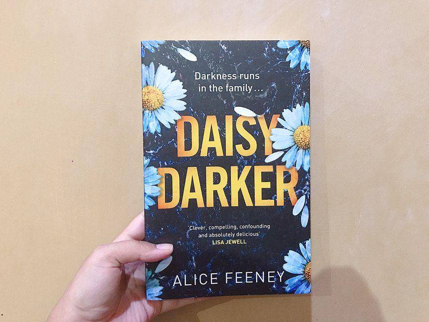 Daisy Darker karya Alice Feeney (dok. pribadi/Alwiyah Nabilah)