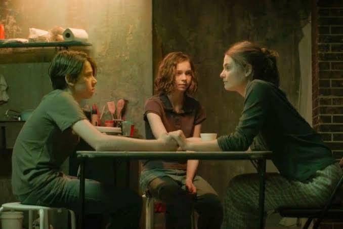 cuplikan film Girl in the Basement (dok. Prime Video/Girl in the Basement)