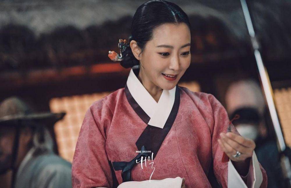 Kim Hee Sun di drama Tomorrow (instagram.com/mbcdrama_now)