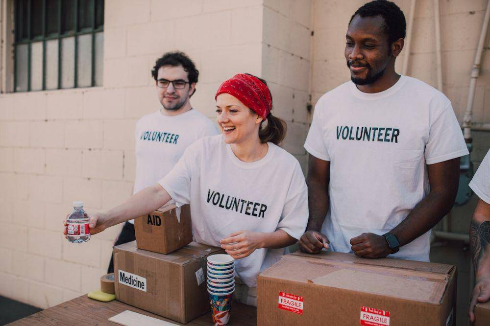 ilustrasi mengikuti volunteer (pexels.com/RODNAE Productions)