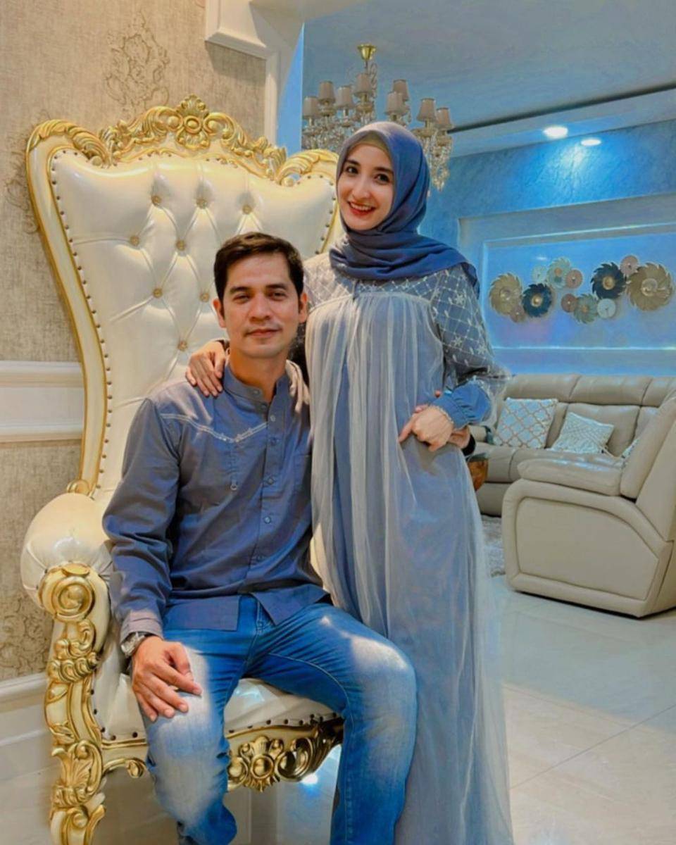 potret manis keluarga Chaca Thakya (instagram.com/chacathakya15)