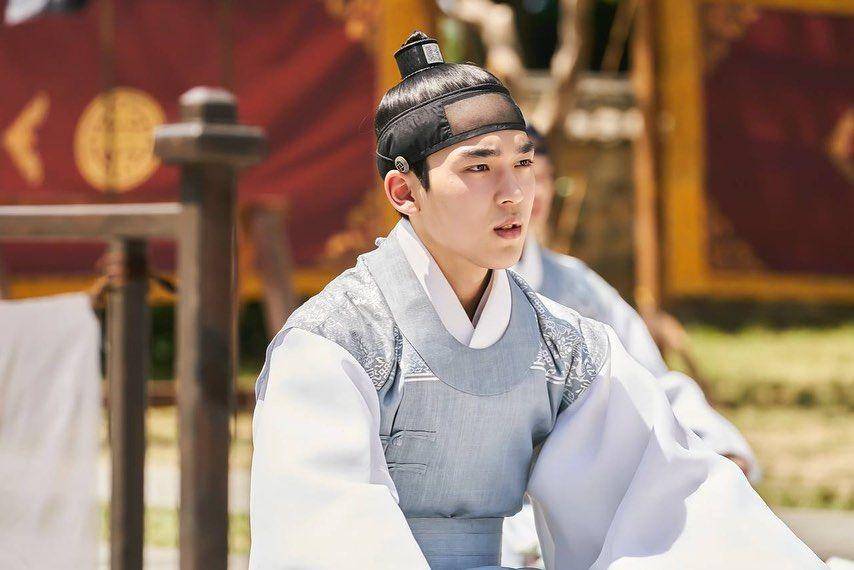 nasib Pangeran Simso di Under The Queen's Umbrella (instagram.com/hs_kim_95)