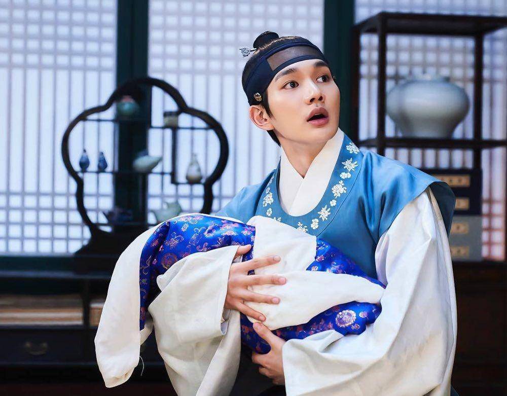 nasib Pangeran Muan di Under The Queen's Umbrella (instagram.com/hs_kim_95)