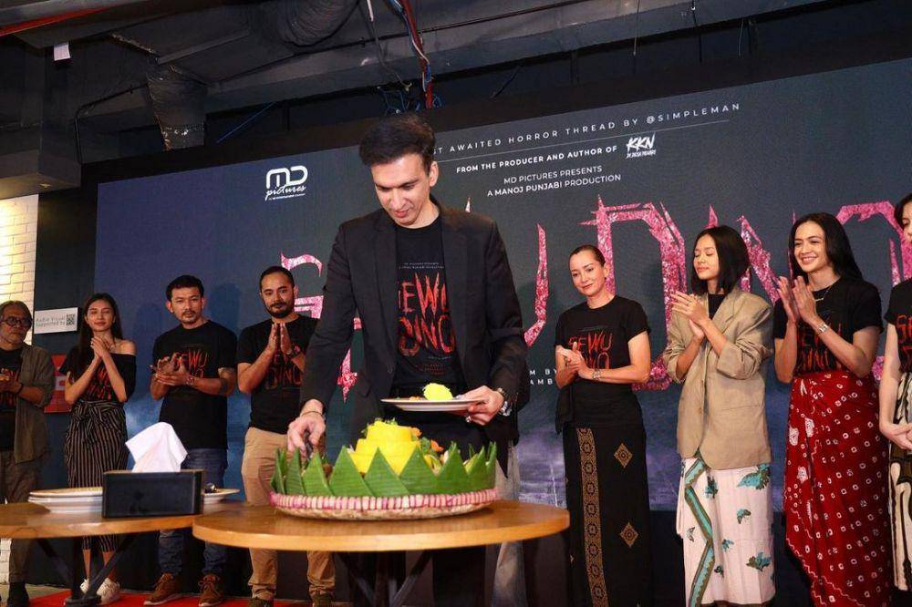 Acara syukuran Manoj Punjabi bersama deretan para pemain (dok.MD Pictures/Sewu Dino)