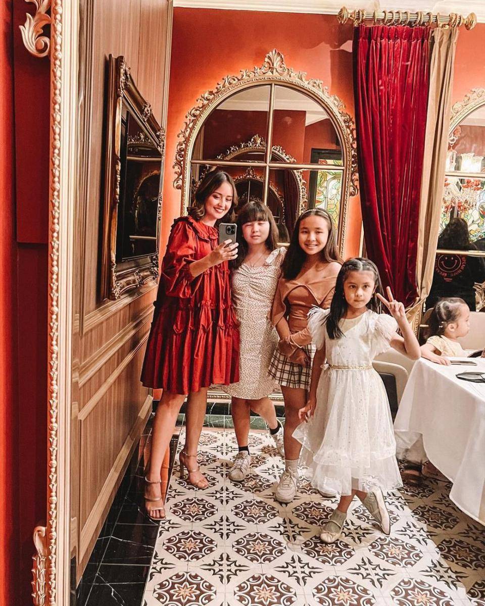 potret Joanna Alexandra dan keluarga (instagram.com/joannaalexandra)