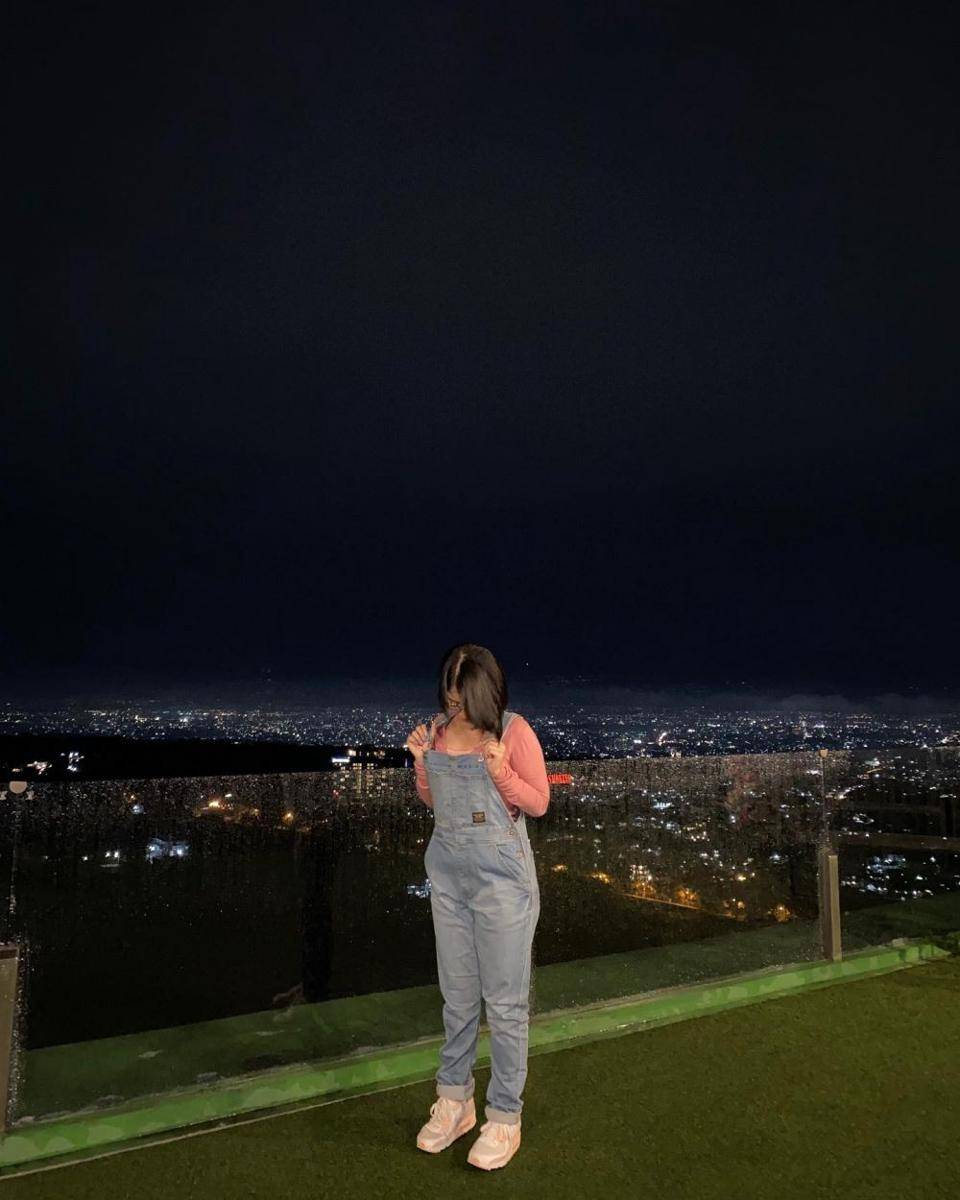 Gaya kekinian ala Ashira Zamita (instagram.com/ashirazamita)