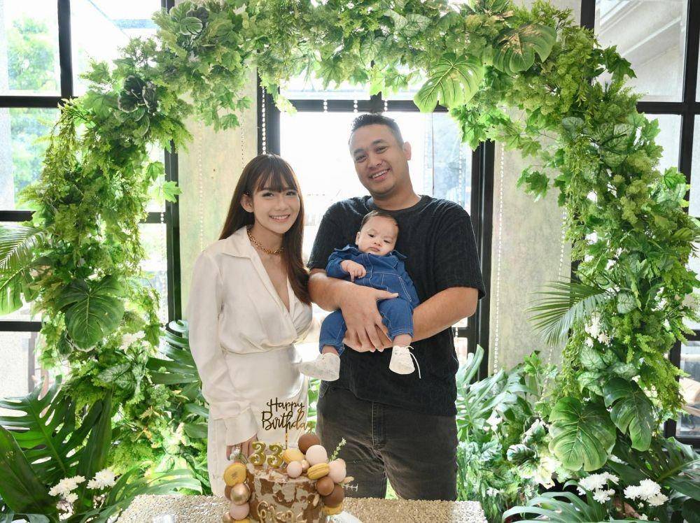 OOTD couple Adiezty Fersa dan Gilang Dirga (instagram.com/adieztyfersa)