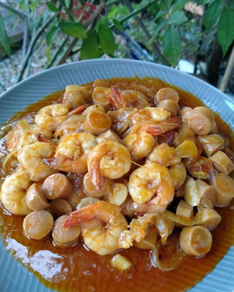 ilustrasi udang sosis asam manis (instagram.com/sukmaningrumratih)