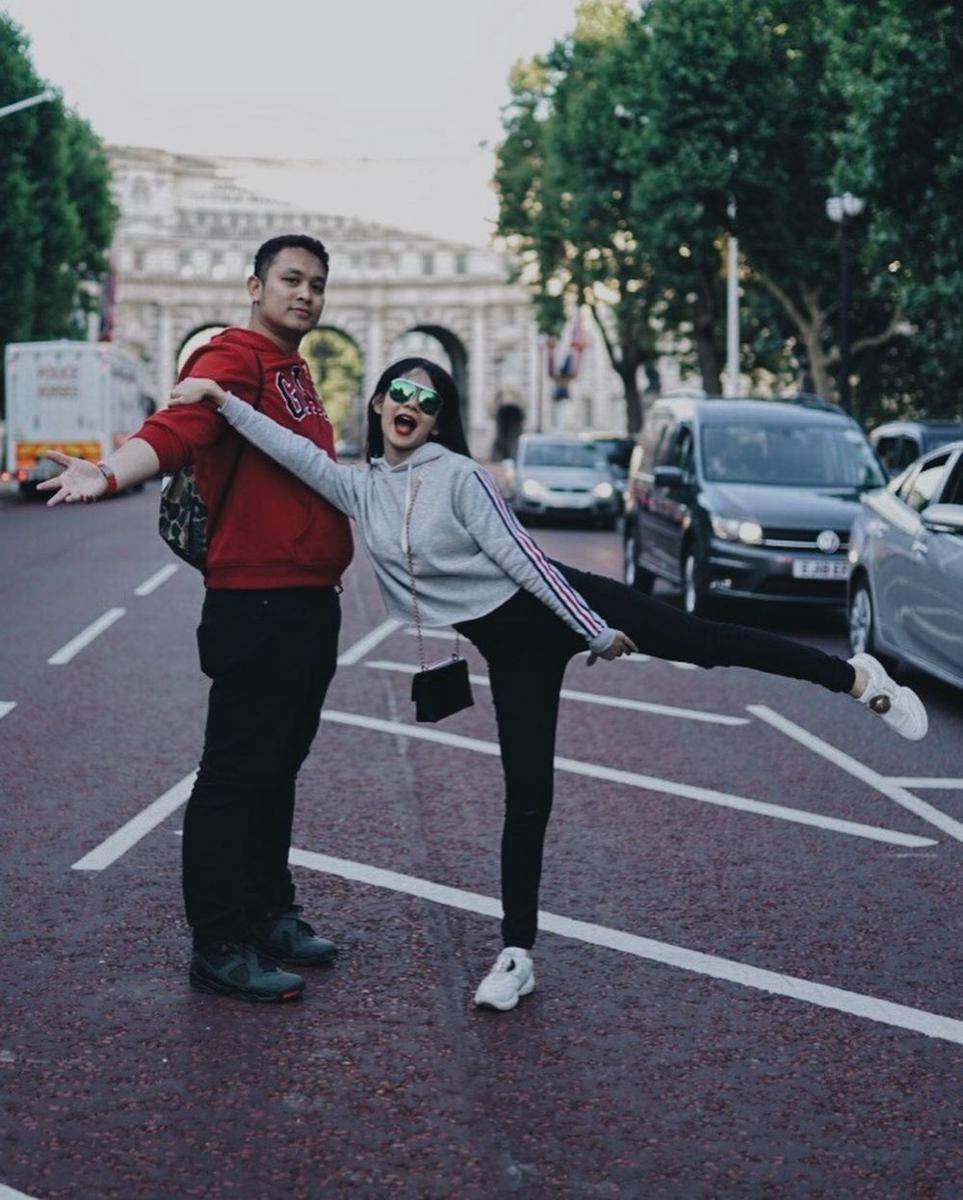 OOTD couple Adiezty Fersa dan Gilang Dirga (instagram.com/adieztyfersa)