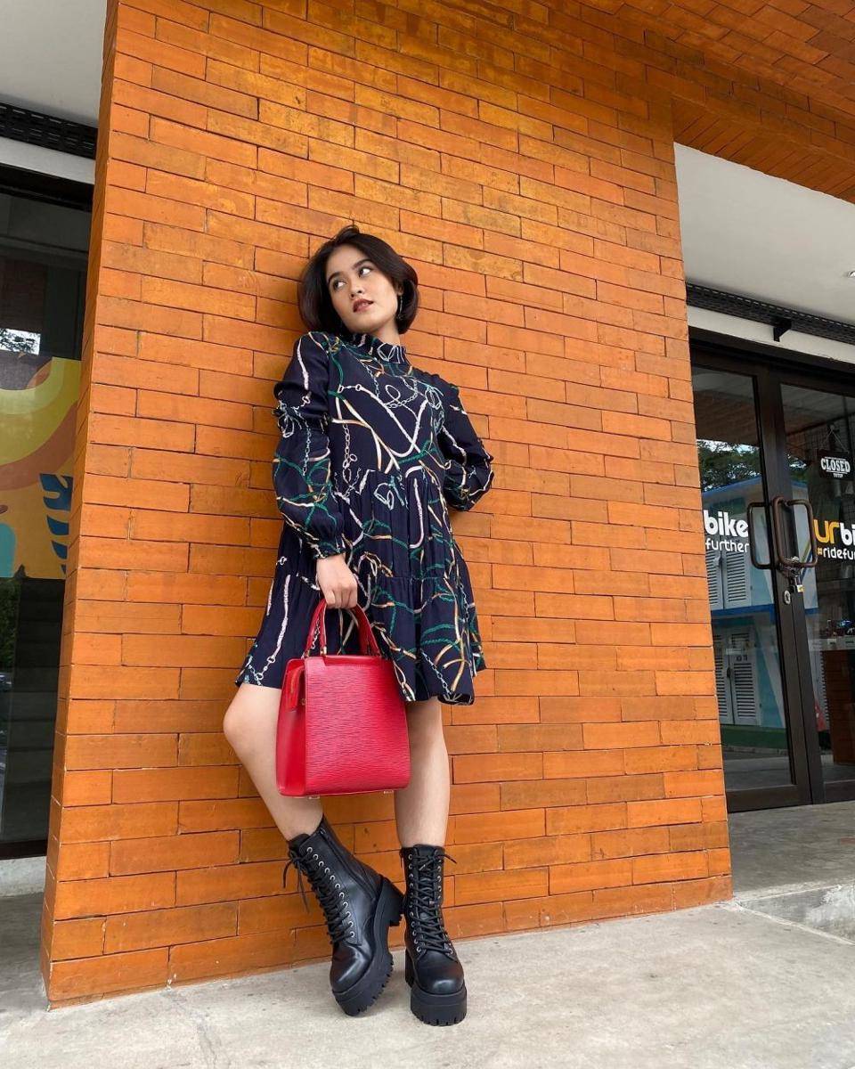 Gaya kekinian ala Ashira Zamita (instagram.com/ashirazamita)