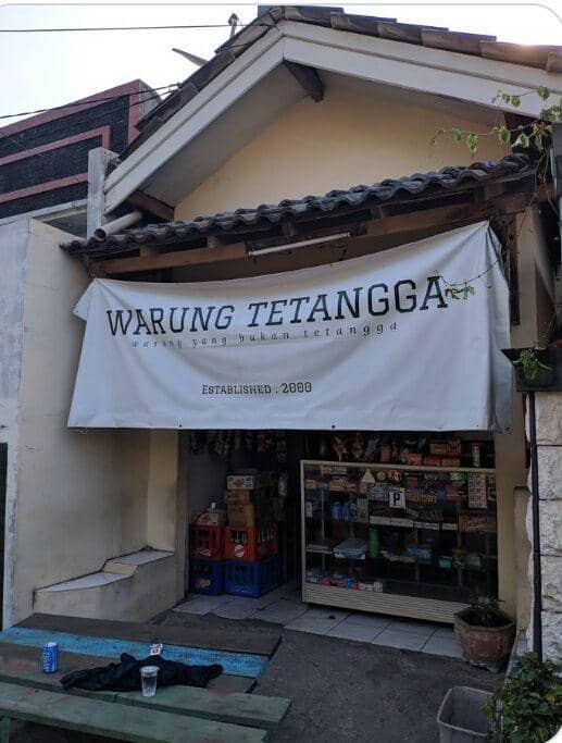 nama warung makan unik (twitter.com/nocontextwarung)