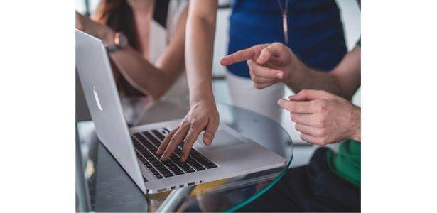 unsplash.com/Mimi Thian