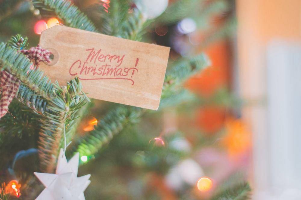 kartu ucapan Natal (pexels.com/Jessica Lewis Creative)