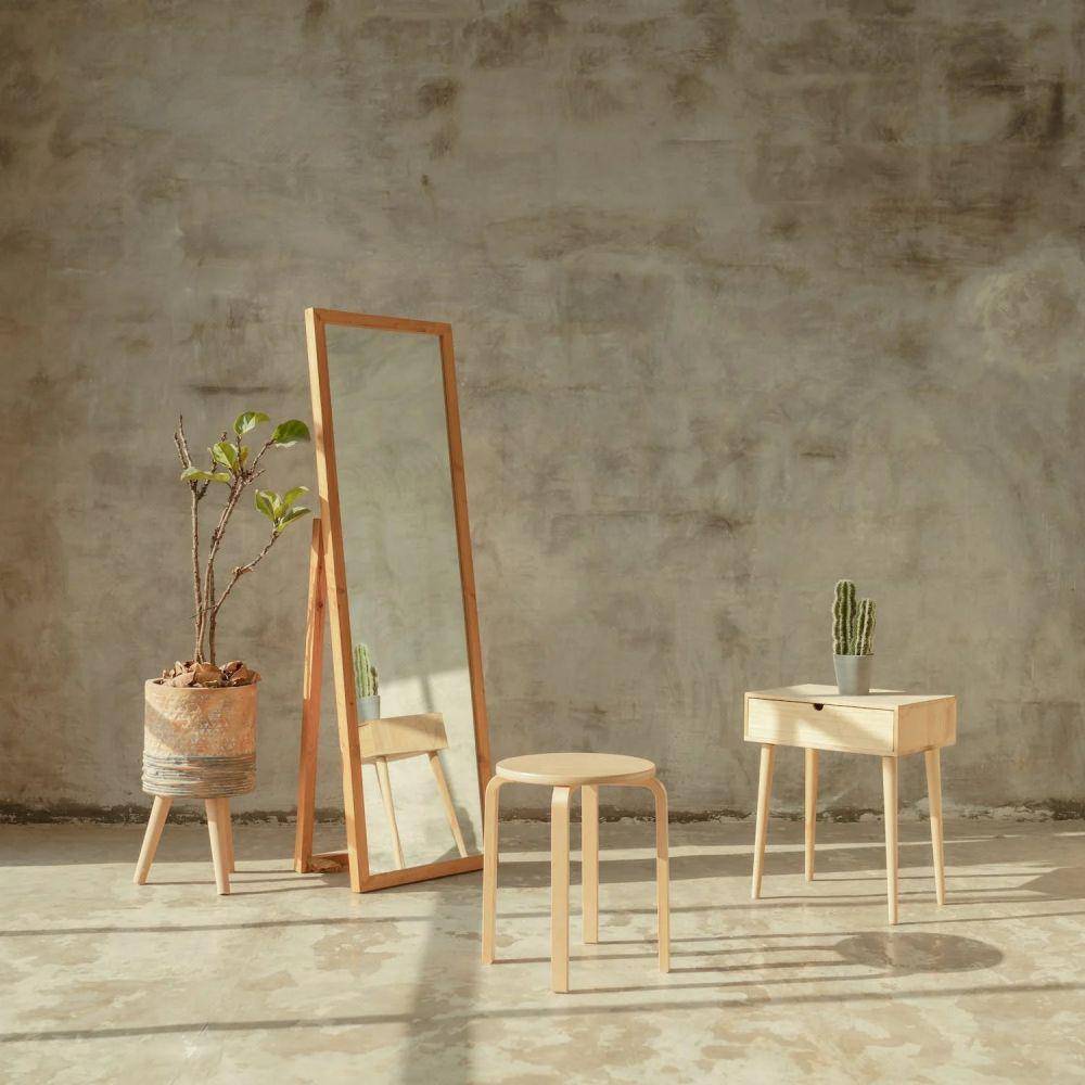 ilustrasi standing mirror (pexels.com/Nugroho Wahyu)