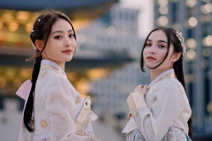10 Potret Liburan Natasha Wilona dan Elina Joerg di Berbagai Negara