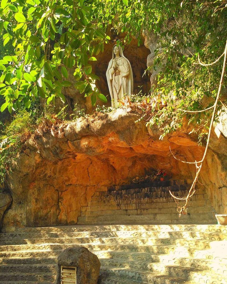 Gua Maria Fatima, Ponorogo (instagram.com/saintmaryriders)