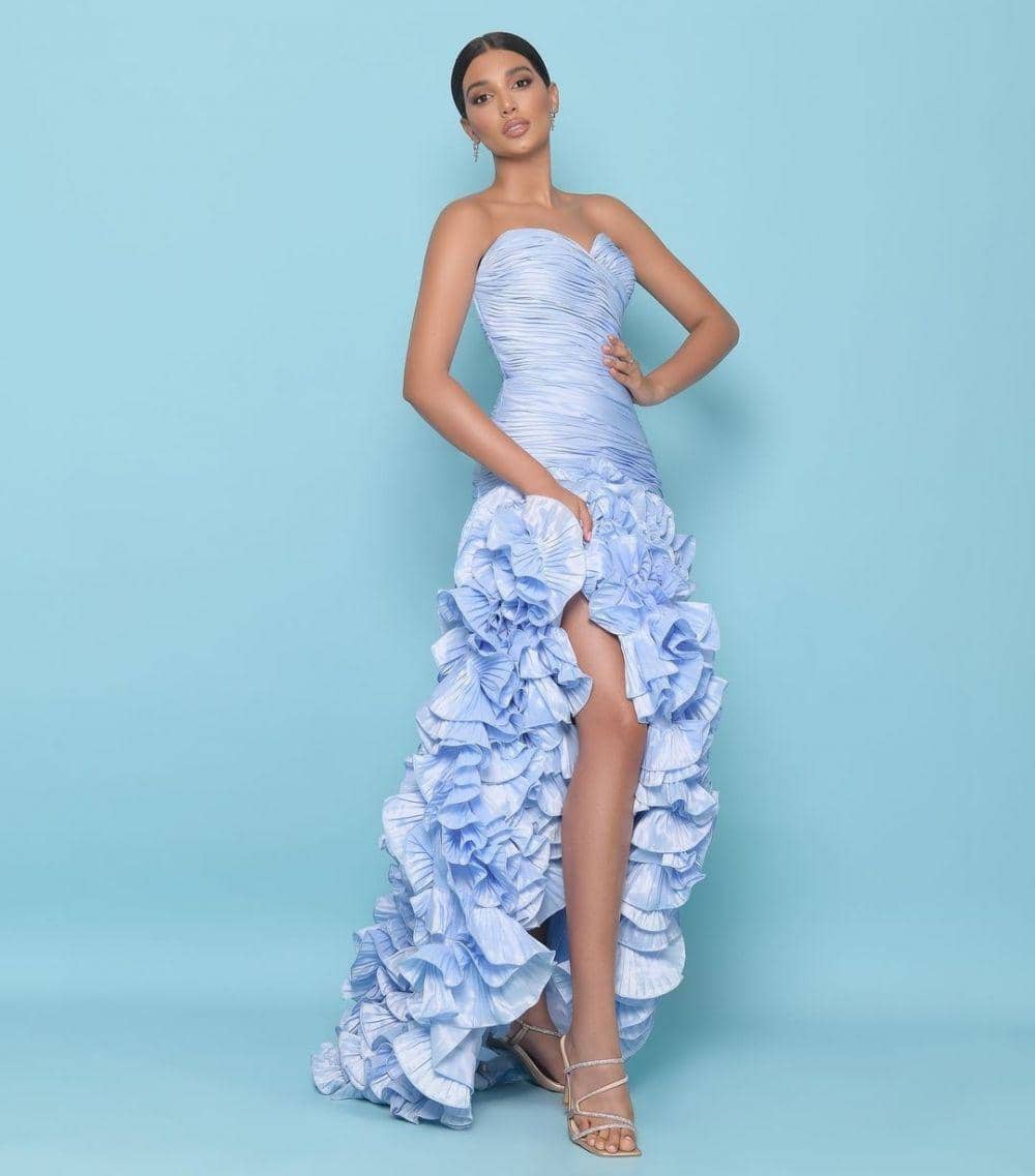 Celinee Santos (instagram.com/celineesantosfriass)