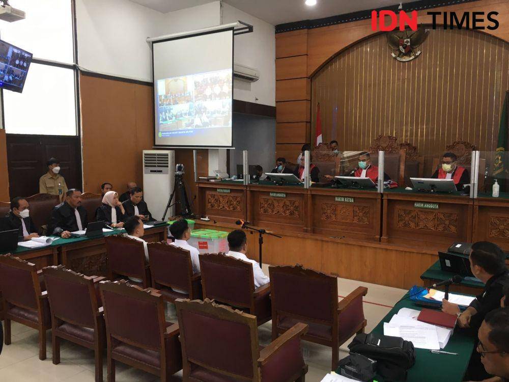 Saksi Ricky Rizal, Bharada E, dan Kuat Ma'ruf di sidang pembunuhan Brigadir J, di PN Jaksel, Senin (5/12/2022).