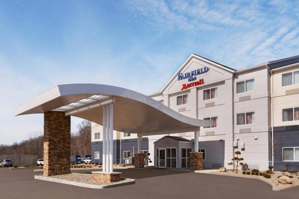 Fairfield Inn by Marriott Warren Niles (booking.com)