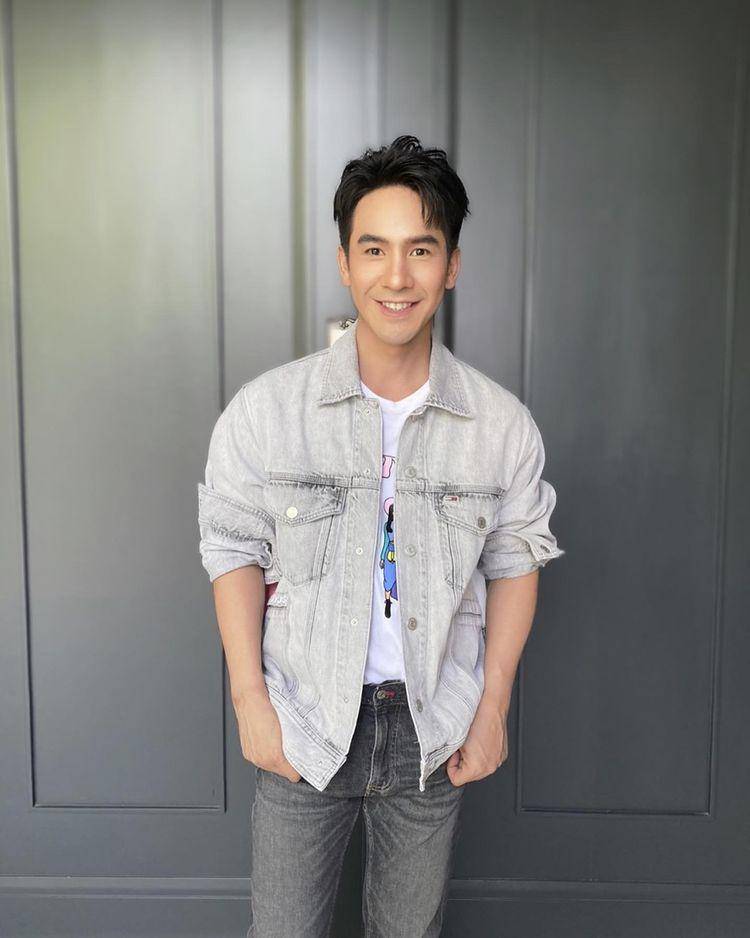 Pope Thanawat (instagram.com/popezaap)