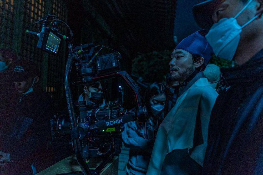 potret Ryu Jun Yeol saat syuting film The Owl (instagram.com/itsnew_movie)