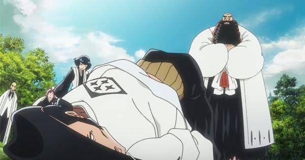 Ichibei menghajar Kirinji yang mengganggu Sui-Feng ( Dok. Pierrot / Bleach )