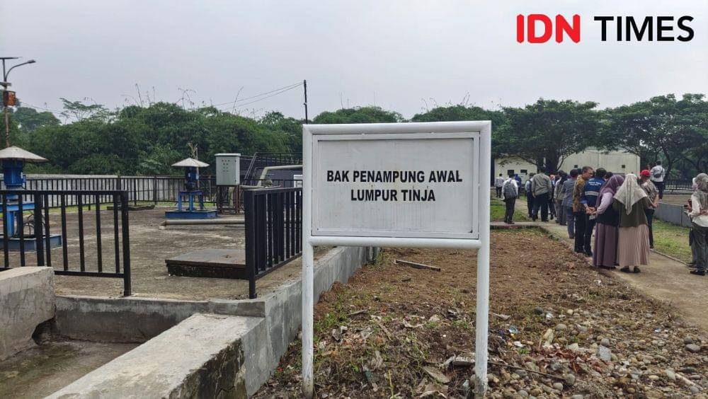 Salah satu lokasi pengelolaan limbah rumah tangga di IPLT Kota Depok. (IDNTimes/Dicky)