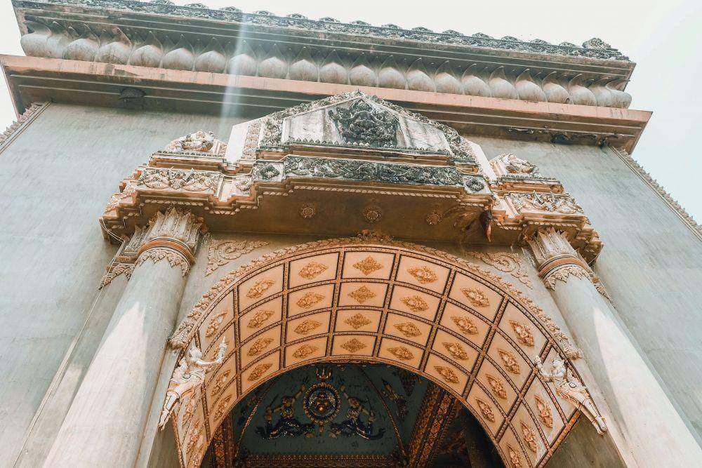 Vientiane, Laos (unsplash.com/camillesanvicente)