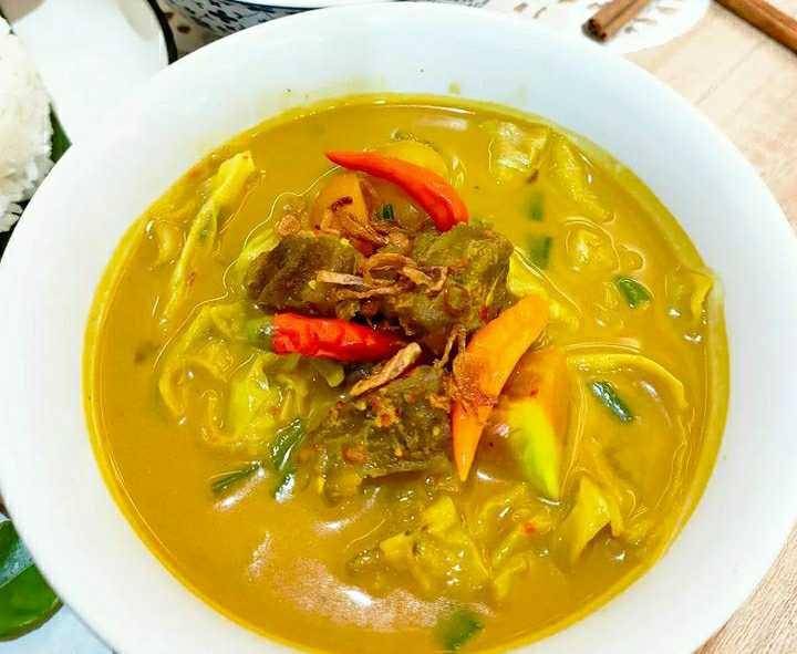 Tongseng (instagram.com/bakoelkemangi)