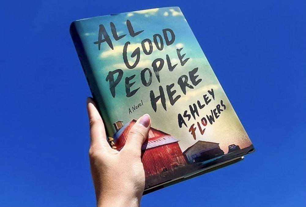 All Good People Here karya Ashley Flowers (instagram.com/randomhouse)