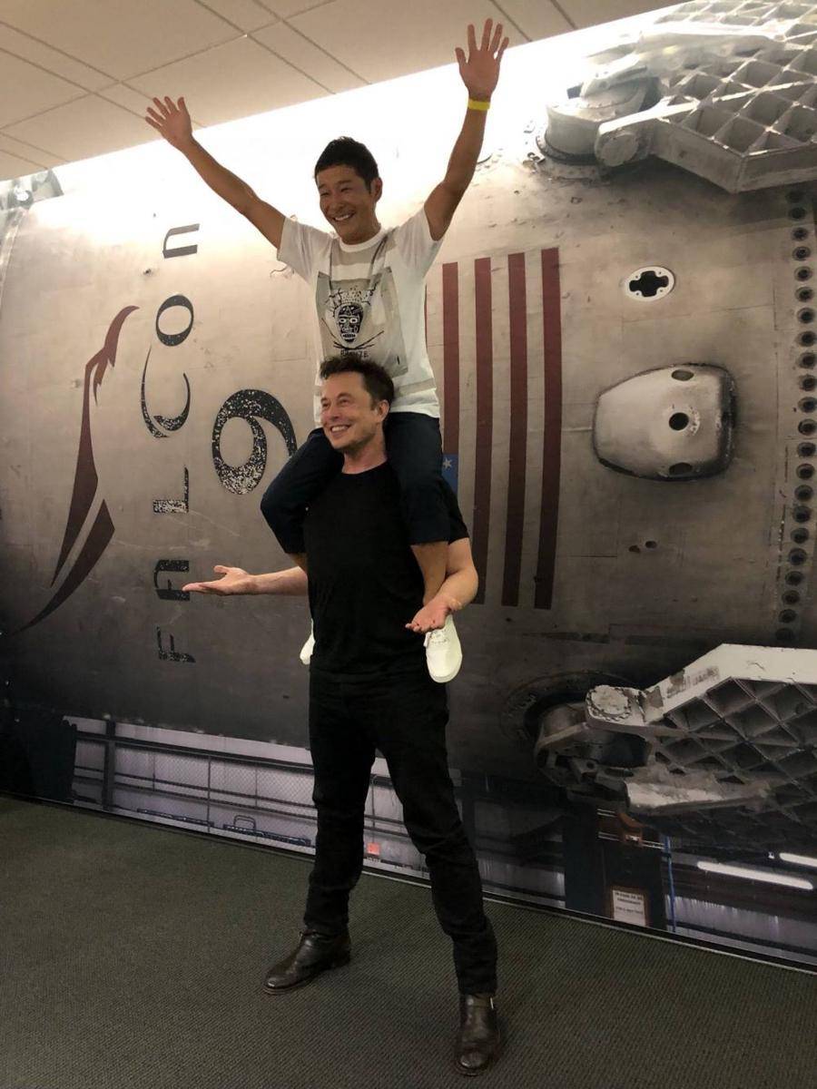 potret Yusaku Maezawa dan Elon Musk (twitter.com/PPathole)