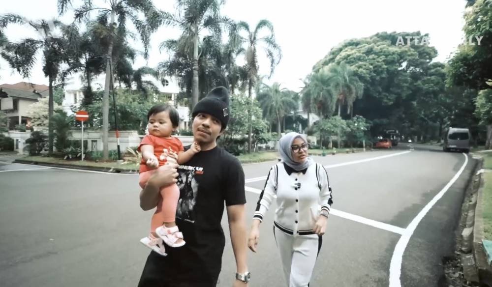 momen Atta dan Aurel cek rumah baru (youtube.com/attahalilintar)