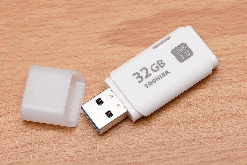 ilustrasi flashdisk Toshiba (pixabay.com/MiNe)