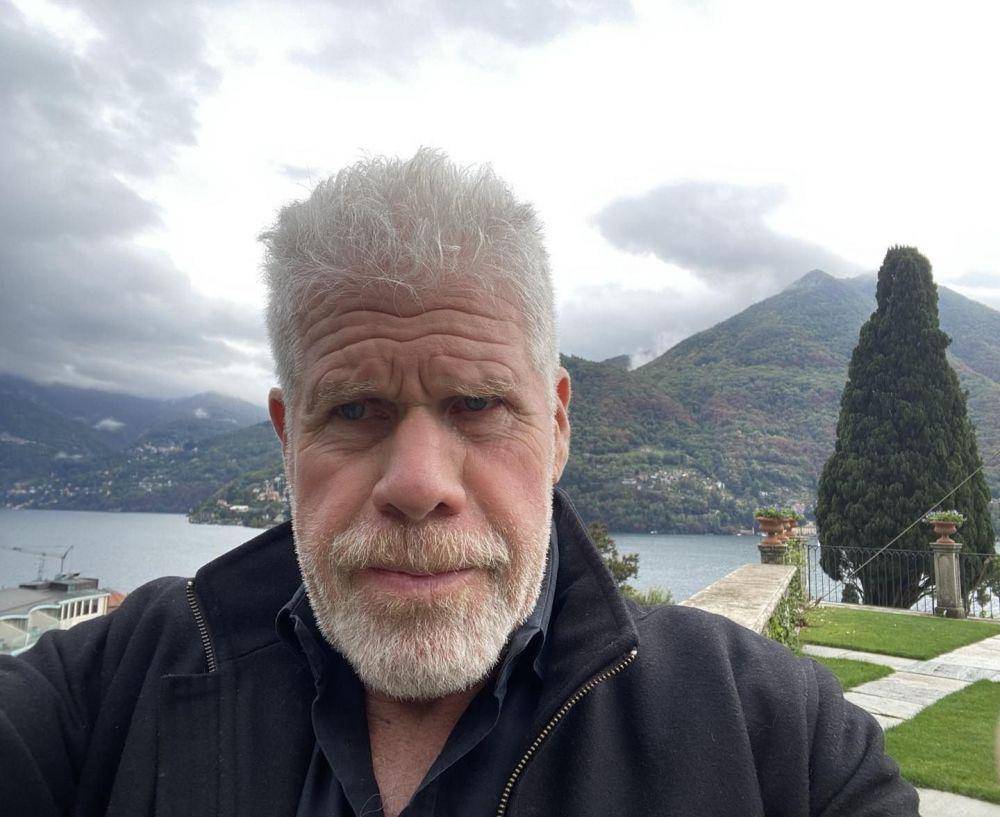 potret Ron Perlman (instagram.com/perlmutations)