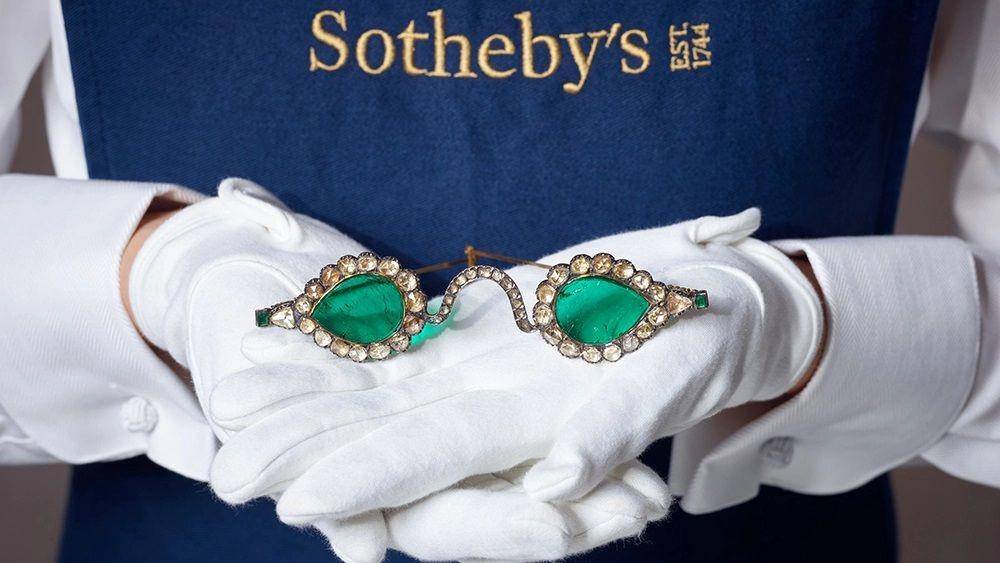 Shiels Emerald Sunglasses (robbreport.com)