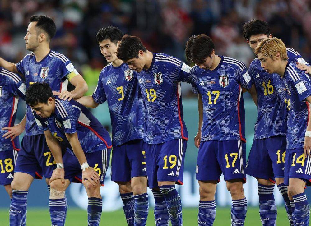 pemain Jepang usai kalah adu penalti dari Kroasia pada babak 16 besar Piala Dunia 2022 (instagram.com/fifaworldcup)