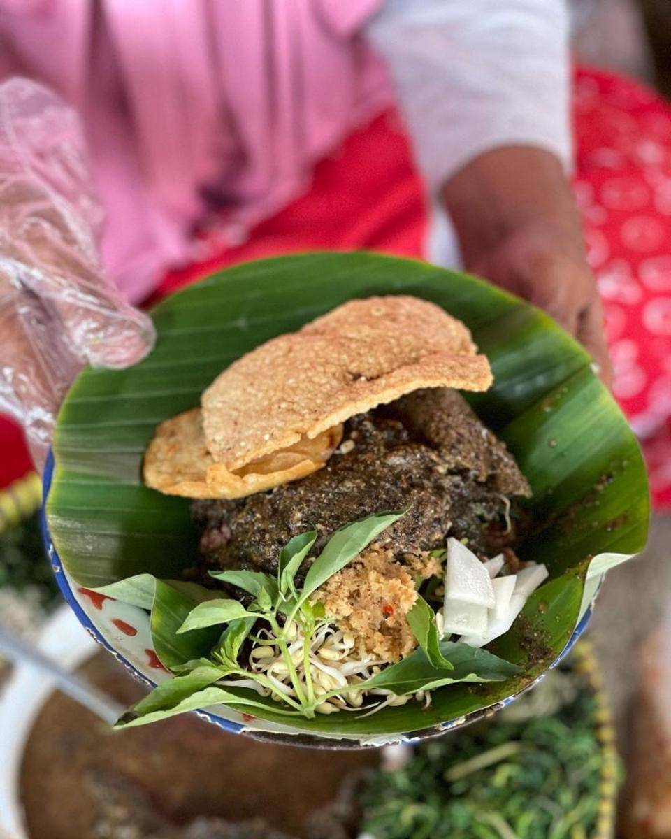 Ilustrasi pecel ndeso (Instagram.com/mimolette_1106)