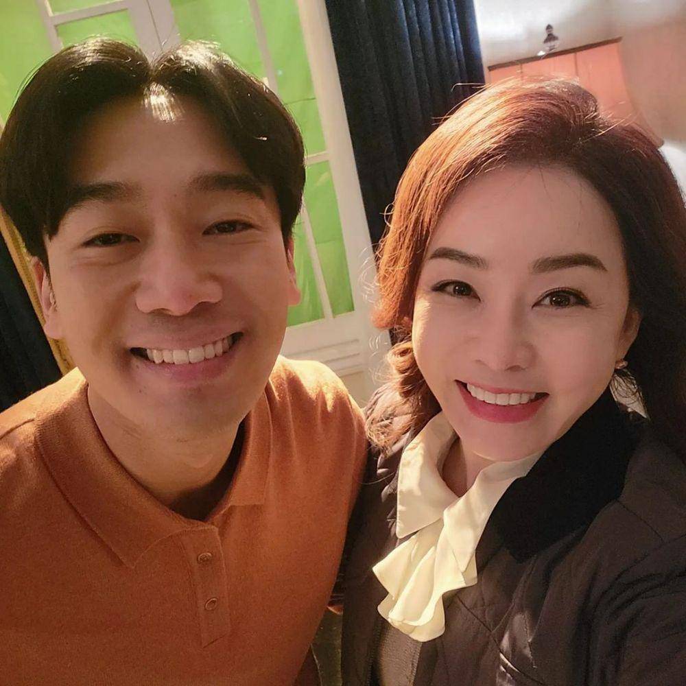 Kim Nam Hee dan Kim Jung Nan di balik layar Reborn Rich (instagram.com/kim_jungnan)