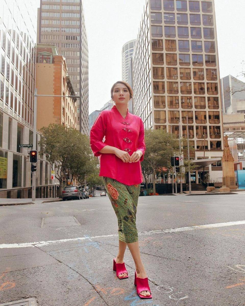 Acha Sinaga (instagram.com/achasinaga/)